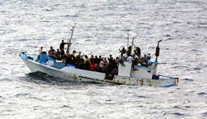 Seenotrettung: Ärzte ohne Grenzen fordert Stopp der europäischen Finanzierung und Ausrüstung der libyschen Küstenwache und Schaffung legaler Fluchtwege nach Europa