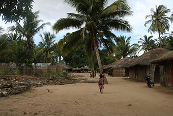 Die Kinder von Cabo Delgado, Mosambik: Eltern verloren, keine Schule und Angst vor Krankheiten