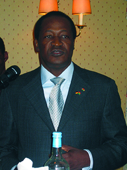 Burkina Faso: Blaise Compaoré ruft zu Einheit angesichts der besorgniserregenden Sicherheitslage auf