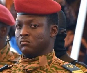 Burkina Faso: Hauptmann Ibrahim Traoré offiziell zum Übergangspräsidenten ernannt