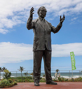 Südafrika: Teure Statuen von Mandela und Tambo sorgen für Unmut